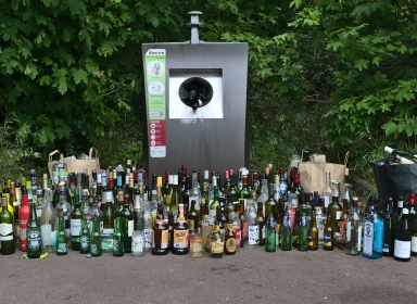 Affaldscontainer til flasker