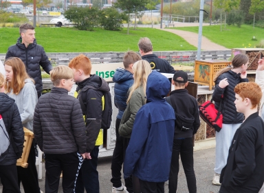 Børn besøger Naturvidenskabsfestival i Skive