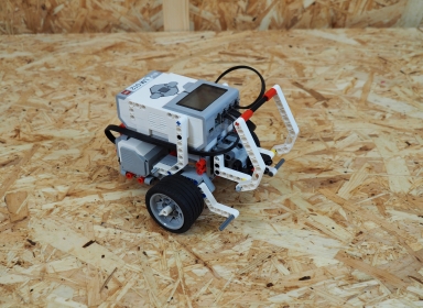 LEGO Mindstorm robot