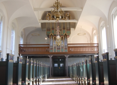 Orglet i Skive Kirke set på afstand